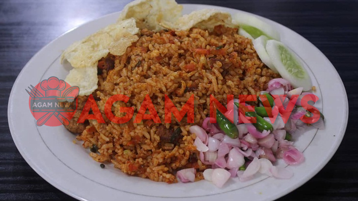 Gambar Berikut adalah Gambar dari Resep Nasi Goreng Aceh yang Gurih dan Kaya Rempah