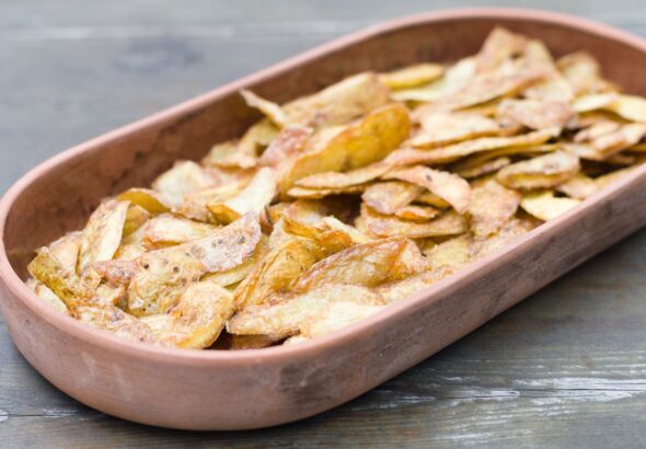 Resep Keripik Kulit Kentang Renyah Hanya Butuh 6 Bahan